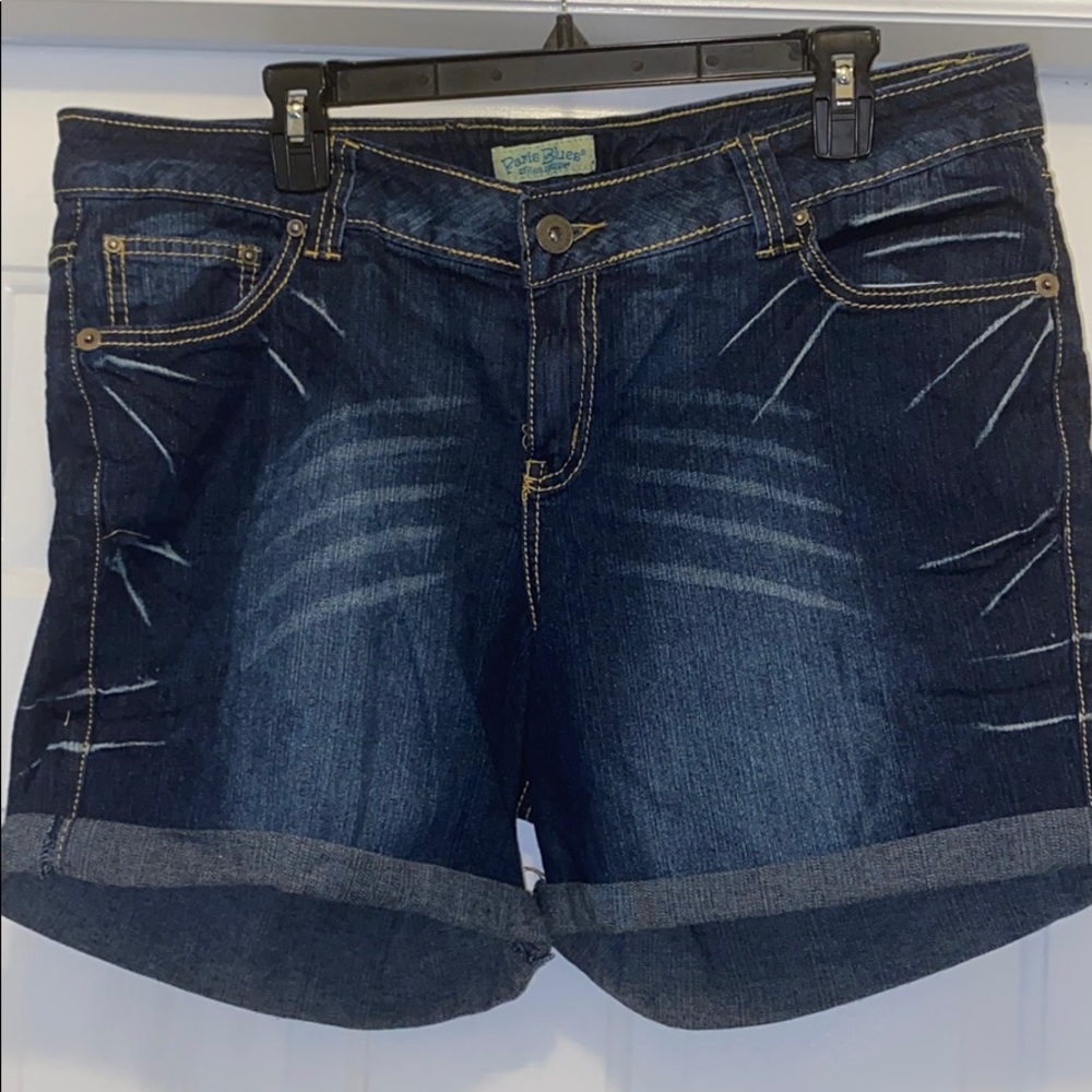 💙 Distressed Jean Shorts